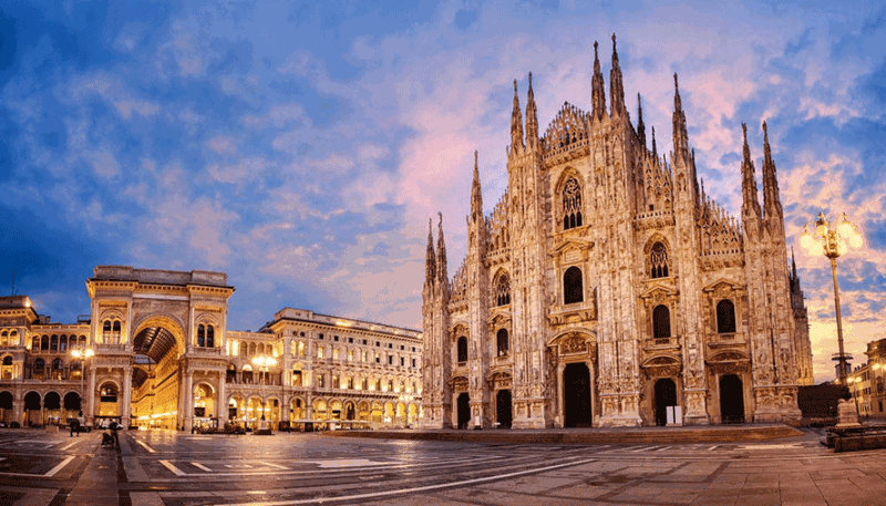 shu-Europe-Italy-Milan-Duomo-di-Milano-sunrise-700247896-Boris-Stroujko-1440x823