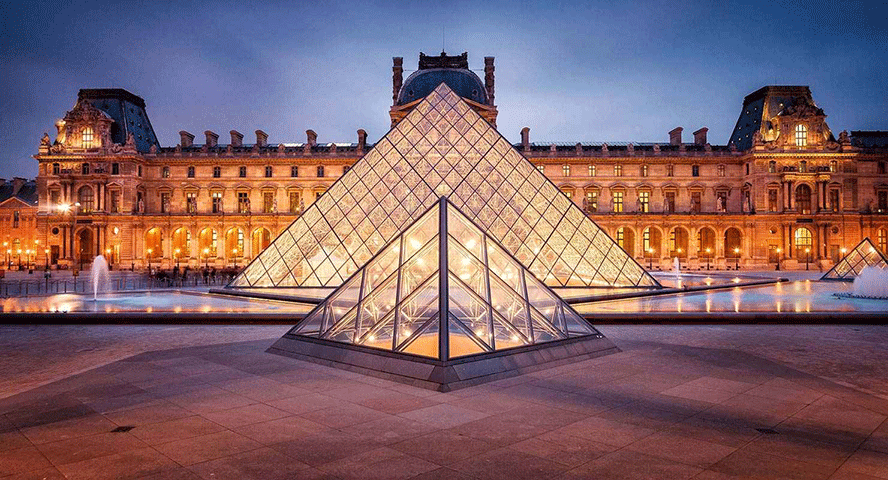Louvre-museum-in-Paris