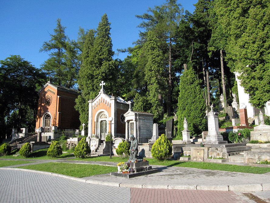 1200px-Luetzenhofer_Friedhof_006